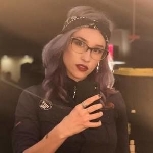 Meet your Posher, Mika